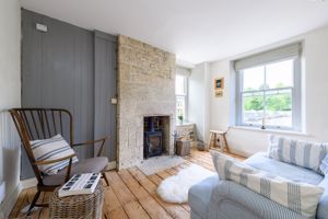 Sitting Room- click for photo gallery